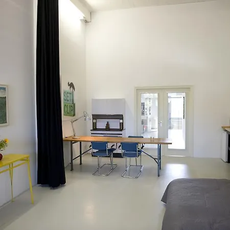 De Gest Bed & Breakfast *